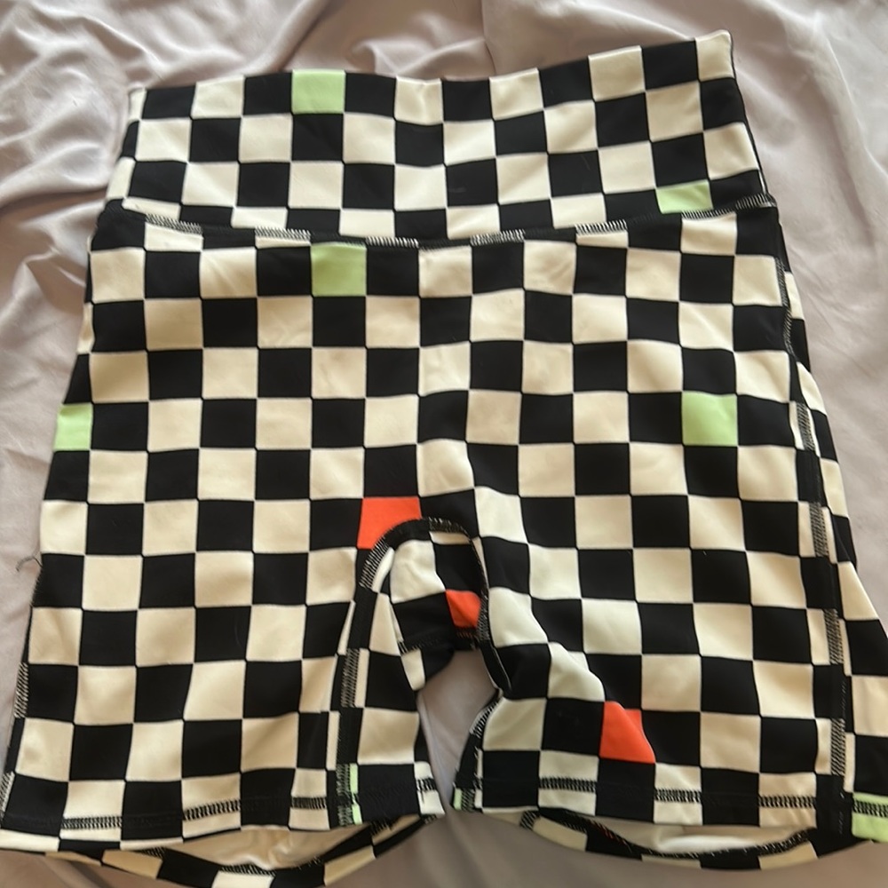 Checkered Motion 365 Biker Shorts Fabletics Size Small